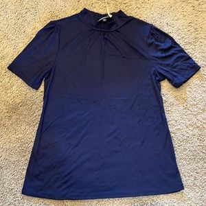 Mock neck short sleeve shirt